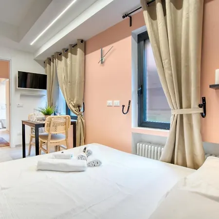 Apartment Suzzani 273 *