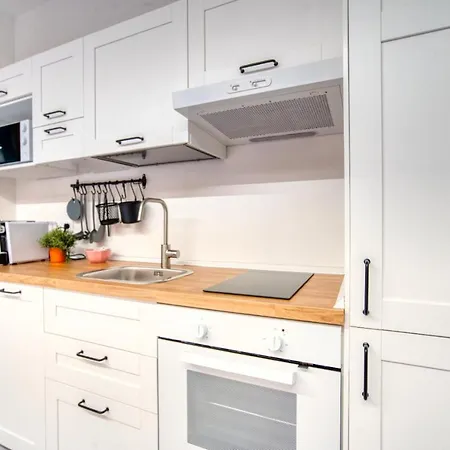 Suzzani 273 Apartment