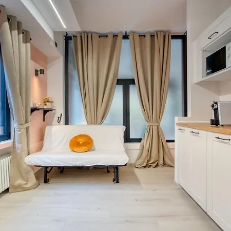 Apartment Suzzani 273 *
