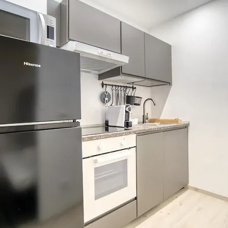 Suzzani 273 Apartment
