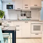 Suzzani 273 Отель