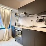 Suzzani 273 Милан