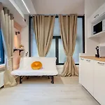 Отель Suzzani 273 *