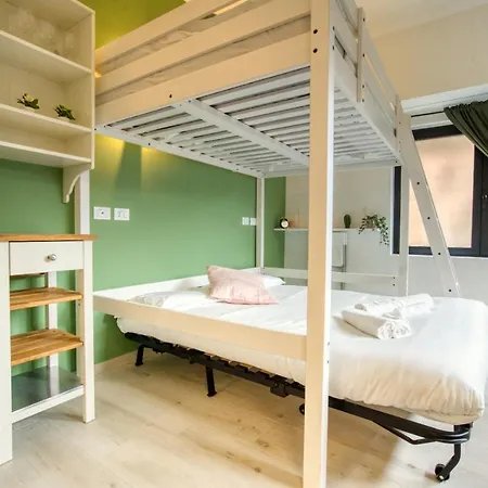 Apartment Suzzani 273 Mailand