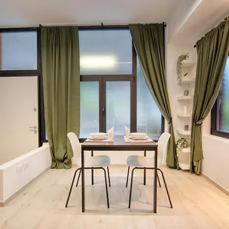 Suzzani 273 Apartment