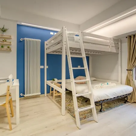Suzzani 273 Apartament